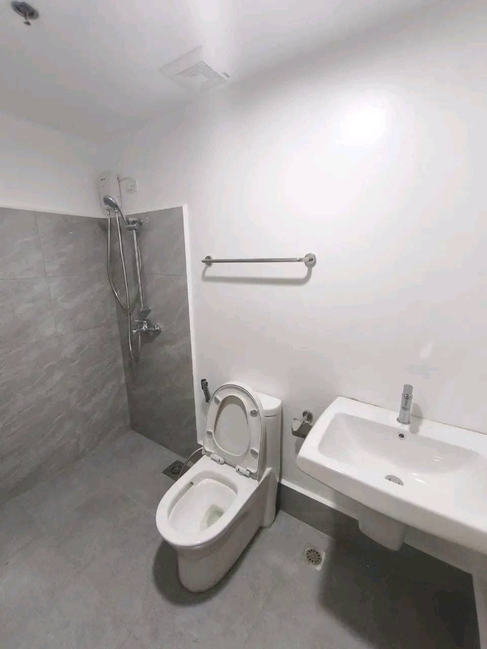 CITY CLOU, 33F Studio Unit - photo 1