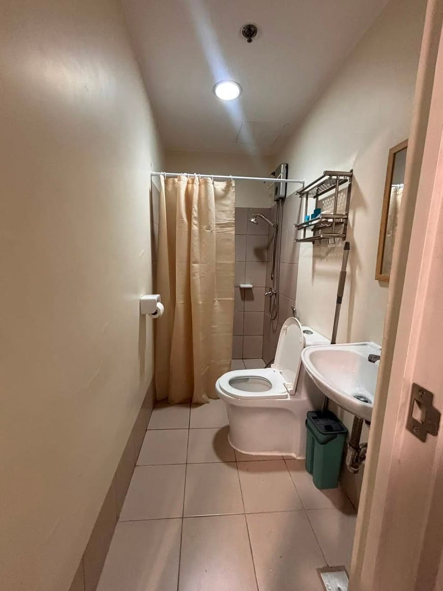 **CONDO – STUDIO TYPE AVAILABLE AUGUST 1****ST**** WEEK** - photo 3