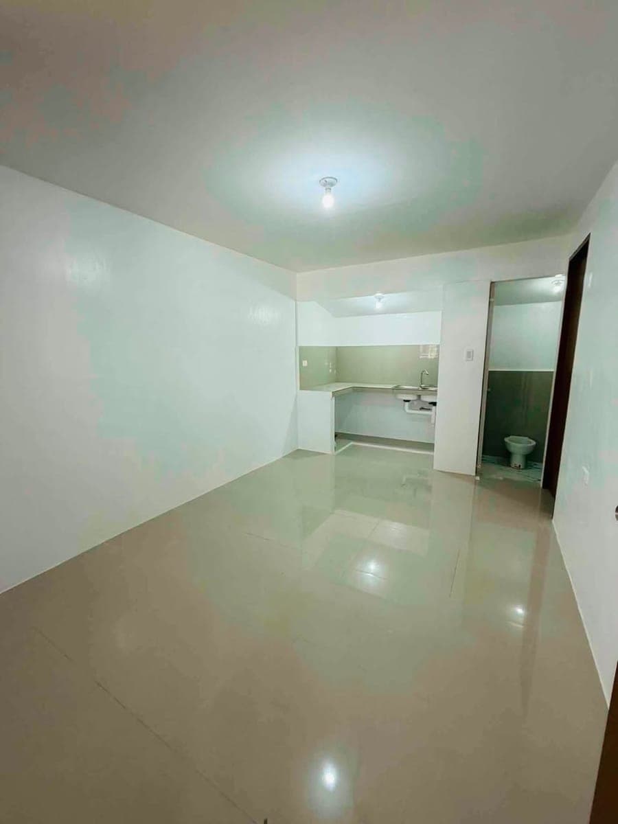 Newly built 1 bed room  apt for rent located at saint michael subd brgy san miguel taguig city for t... - photo 3
