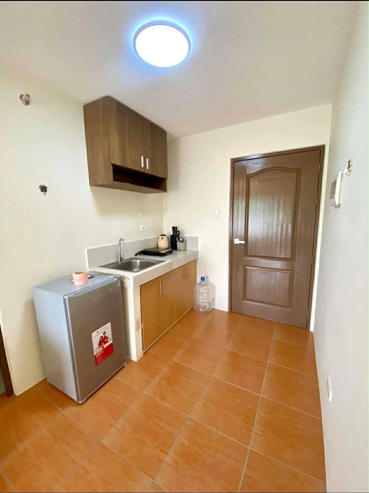 FOR RENT STUDIO UNIT!!! - photo 2