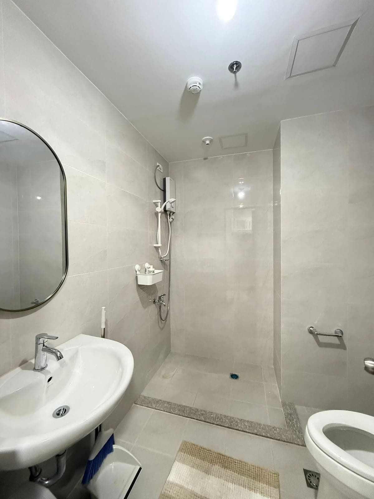 Studio at Mivela Garden Residences back of Country Mall and IT Park Lahug - photo 4