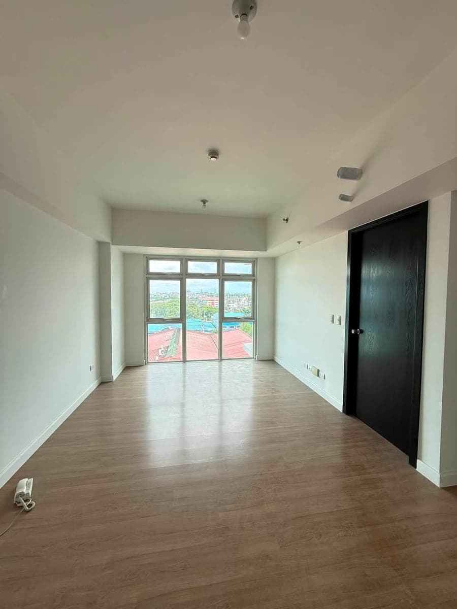 FOR RENT : THE VERANDA 1 BEDROOM - photo 1