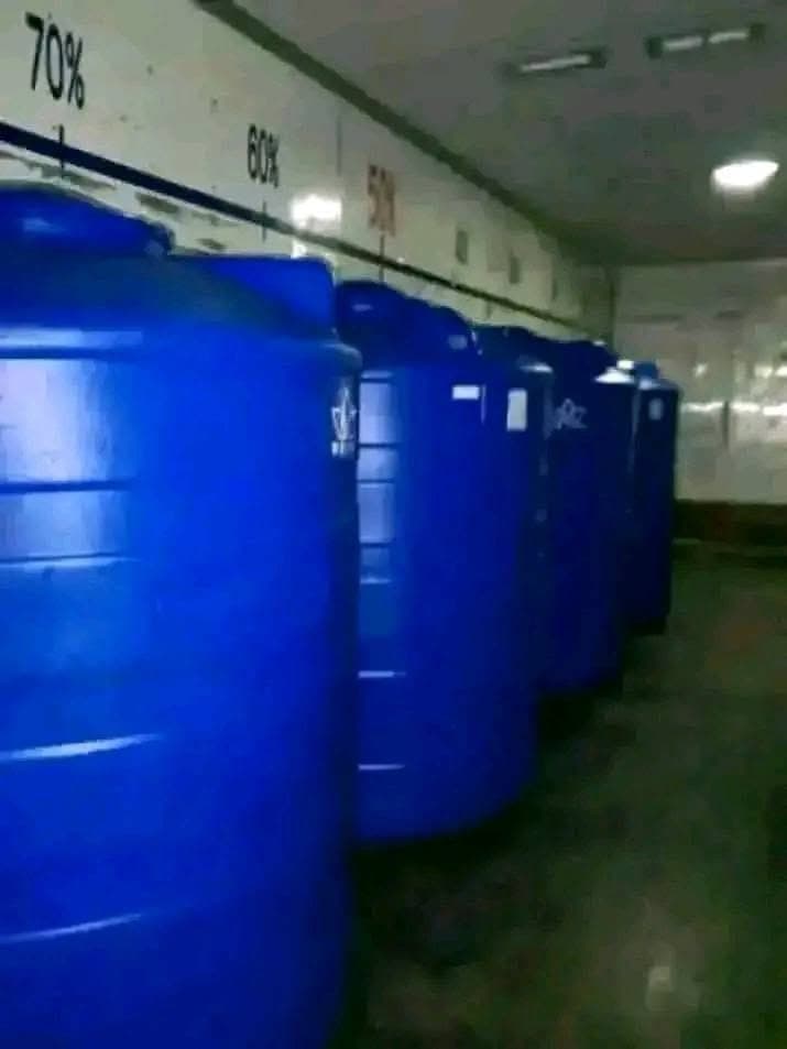 Water tanks available here 🥰 - photo 2