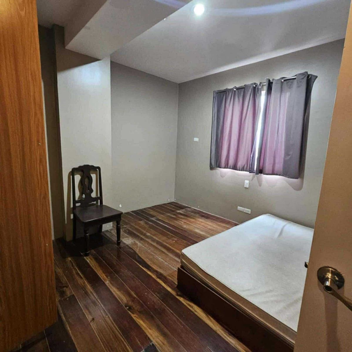 116 sqm 2 bedroom condo. 40k only. Separate parking fee. - photo 1