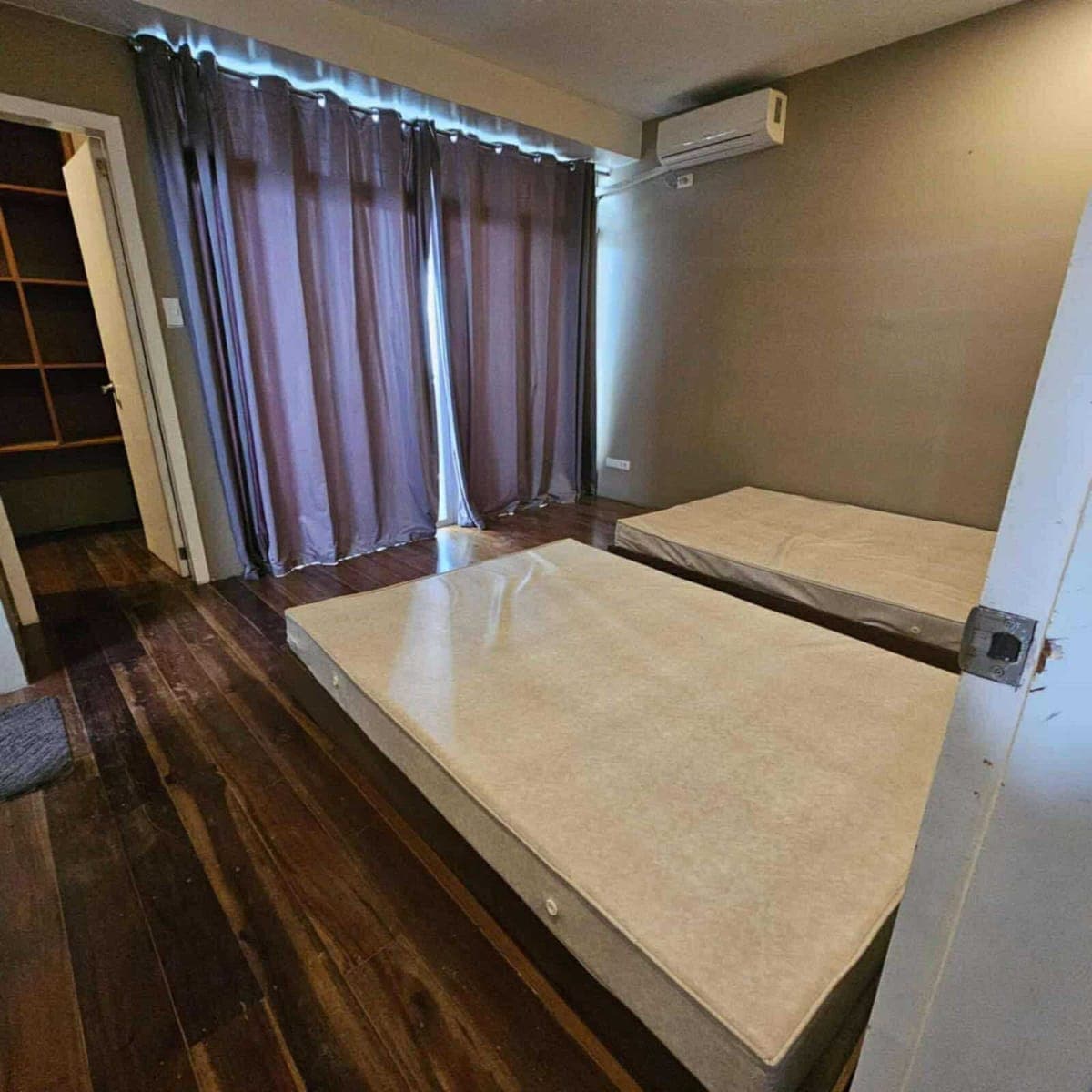 116 sqm 2 bedroom condo. 40k only. Separate parking fee. - photo 6