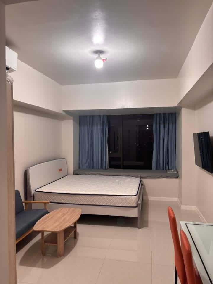 MANDANI STUDIO  SEA VIEW FOR RENT At ₱24k Include condo Association Dues - photo 1