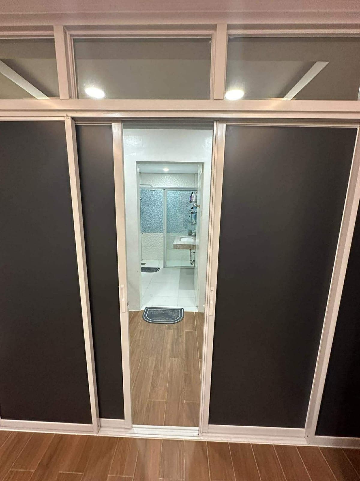 TALAMBAN'S PREMIUM FAMILY HOME 🏠👨‍👩‍👧‍👦 - photo 4