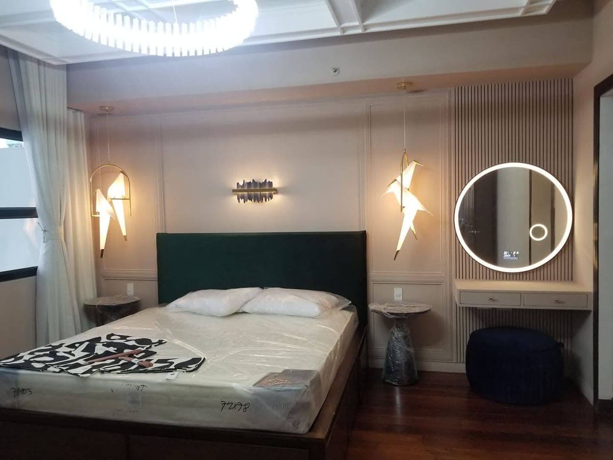 𝙇𝙄𝙑𝙀 𝙒𝙃𝙀𝙍𝙀 𝙀𝙑𝙀𝙍𝙔𝙏𝙃𝙄𝙉𝙂 𝙃𝘼𝙋𝙋𝙀𝙉𝙎. - photo 4