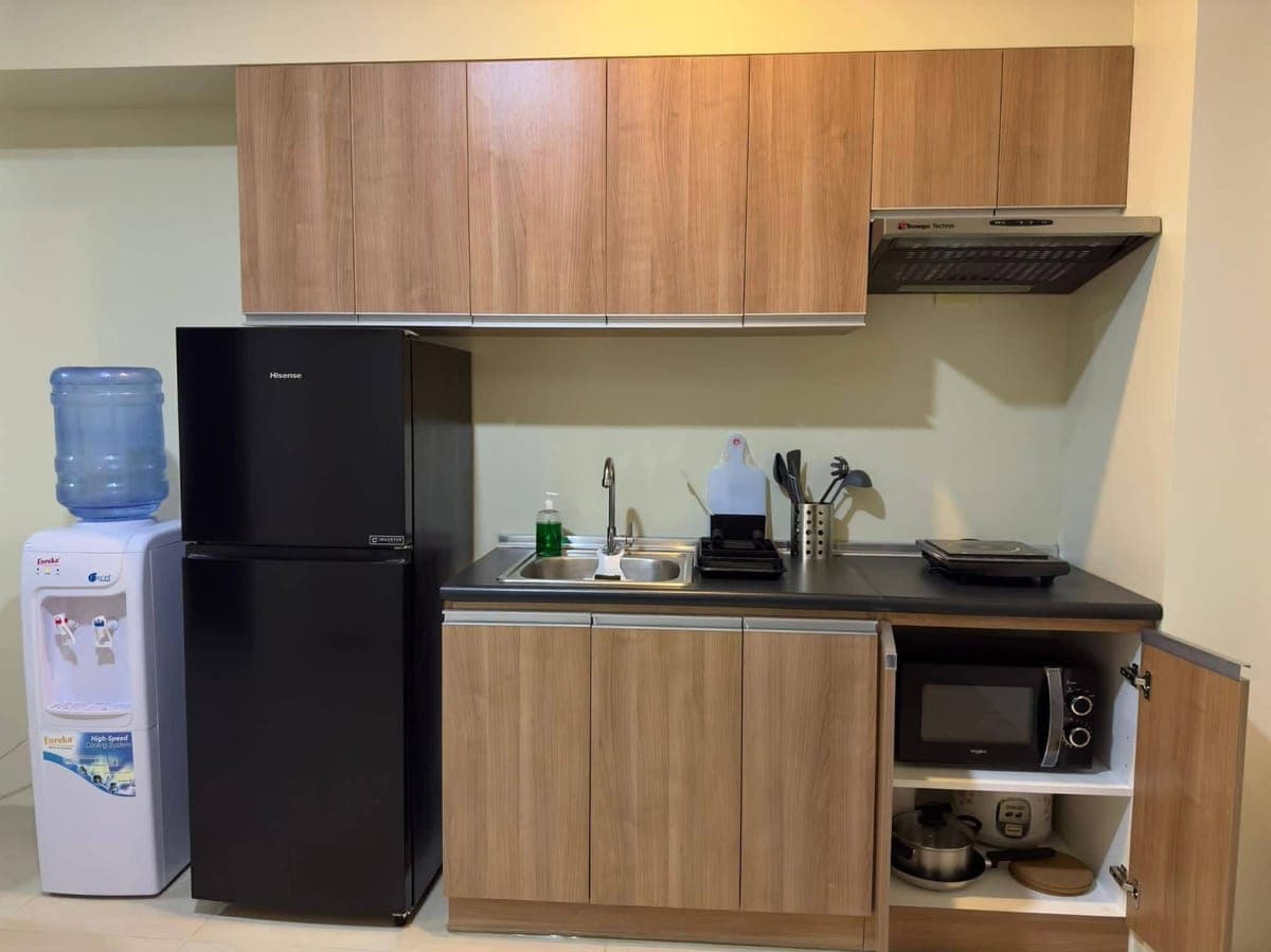 FOR RENT: Fully Furnished 1-Bedroom Condo - photo 7