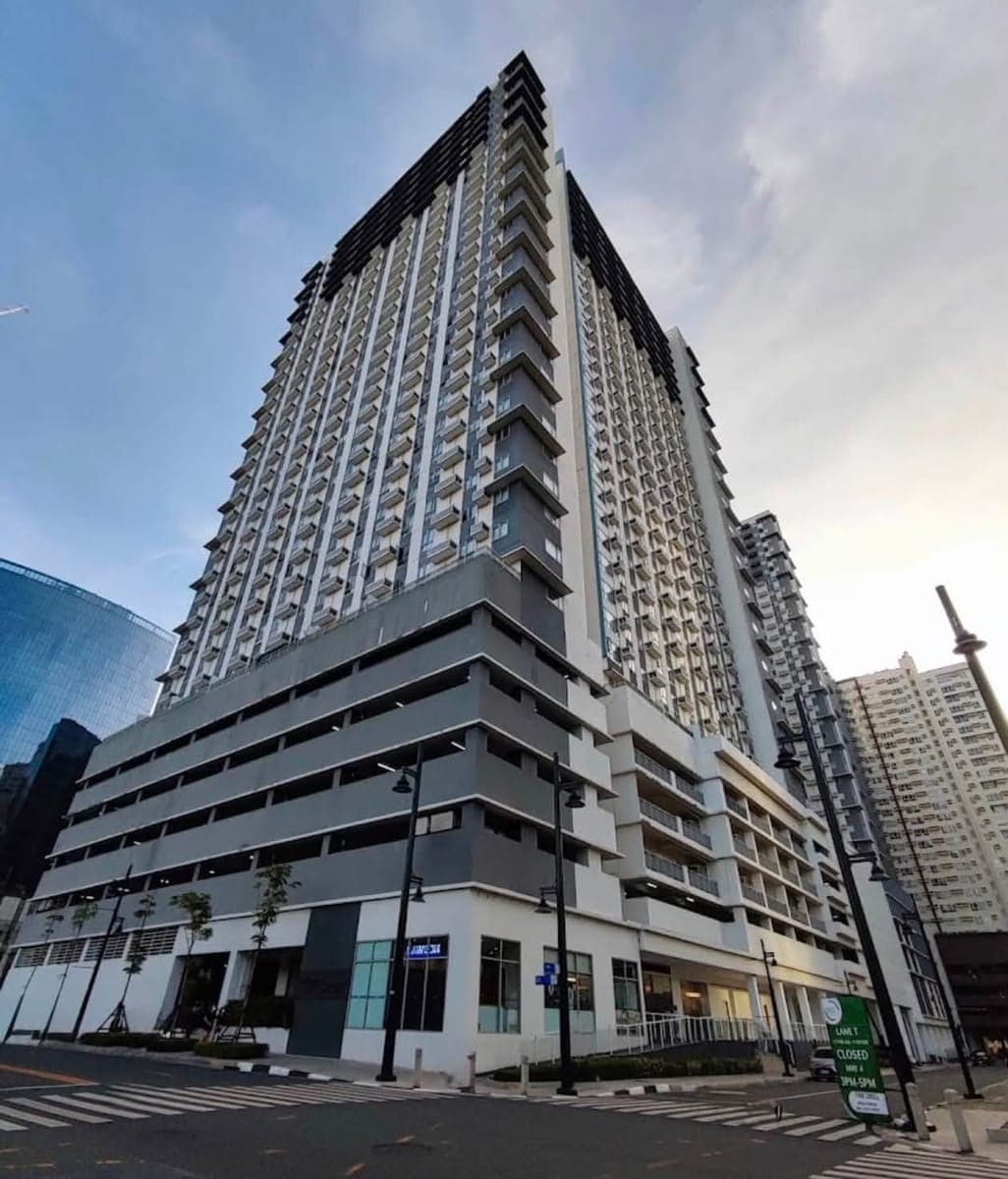 🏢 BGC DORM FOR RENT: 1 Slot Left! (LADIES ONLY) 👩🏻✨ - photo 1