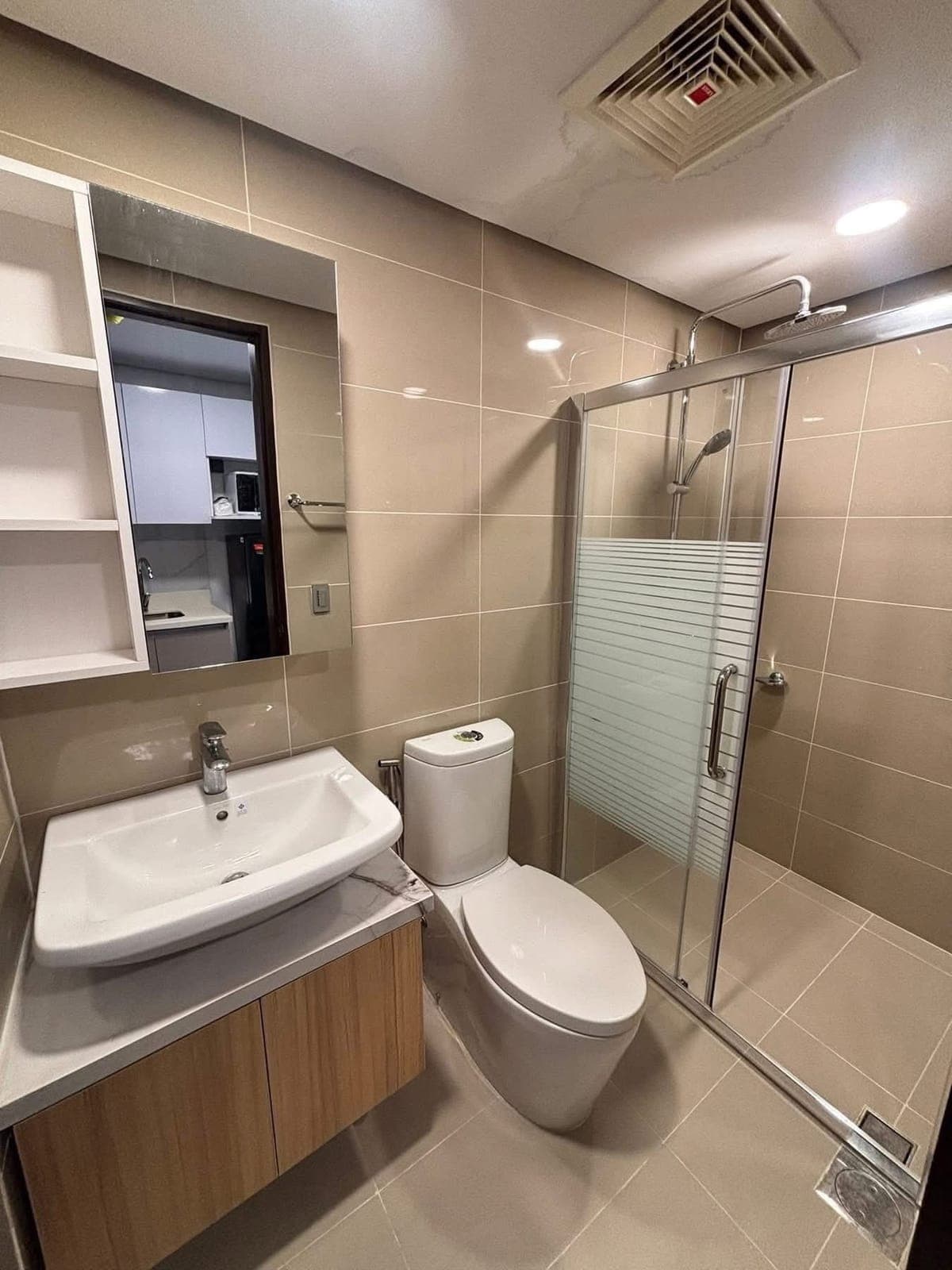 38th Park Avenue- Studio for Rent- Open for Sublease‼️- 30k including condo dues ( 1 year lease) - photo 6