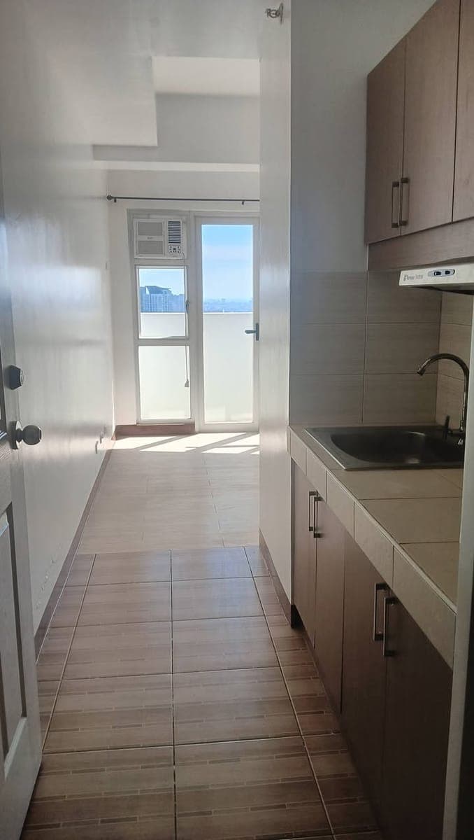 Studio Unit For Rent at VIVALDI Residences - photo 1