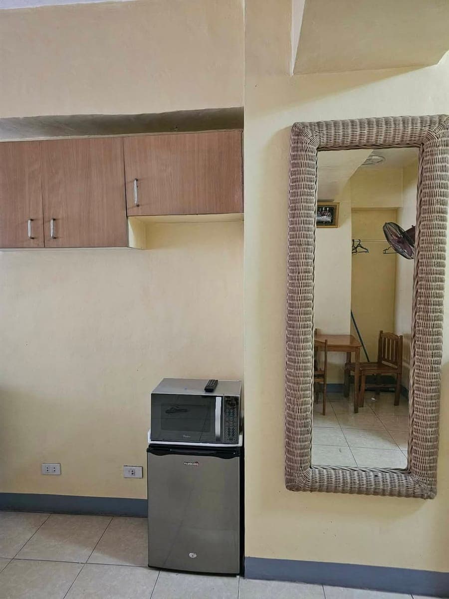 Unit for rent malapit sa station ng Vito cruz - photo 4