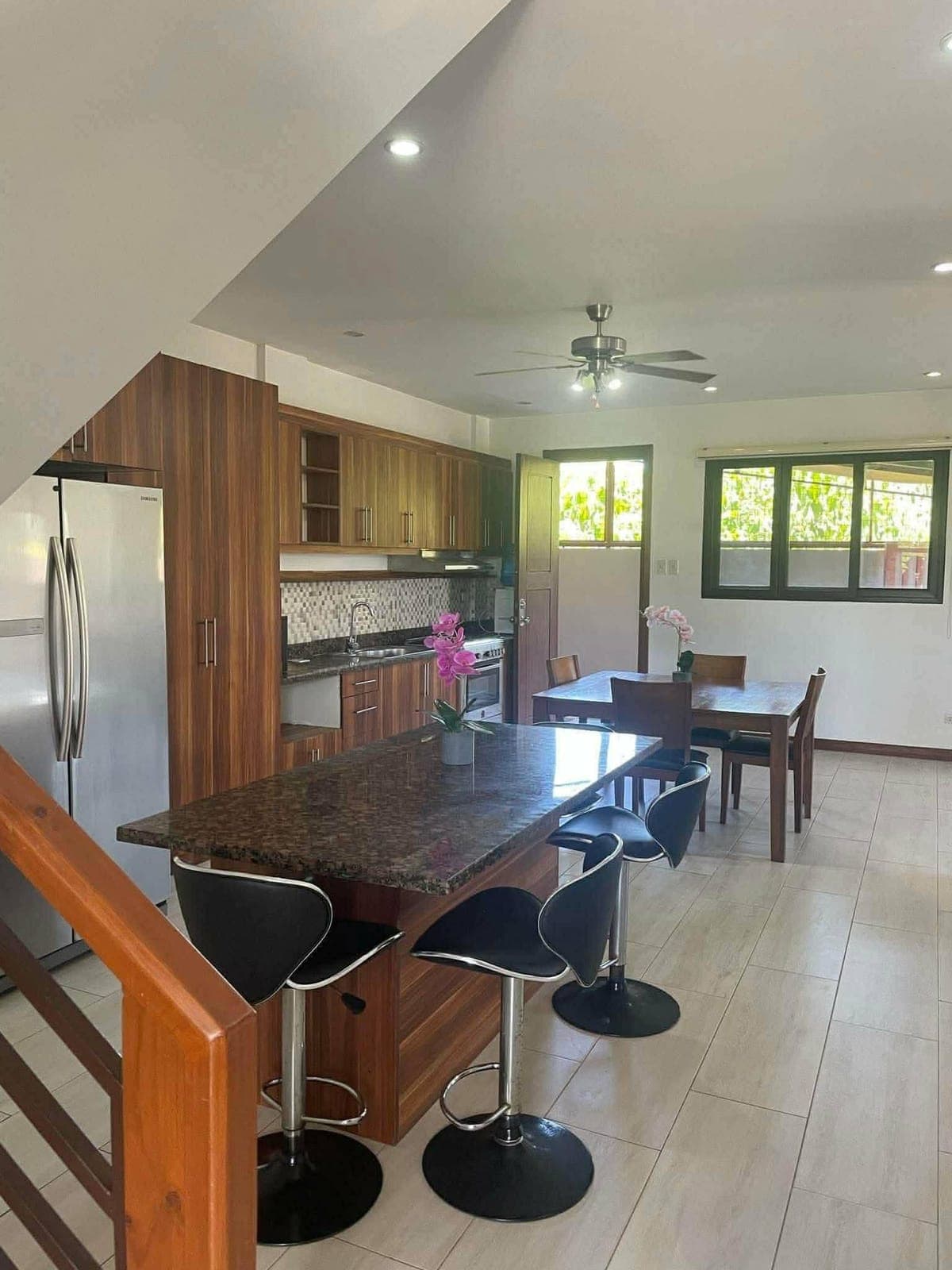 HOUSE FOR RENT IN MACTAN - photo 13