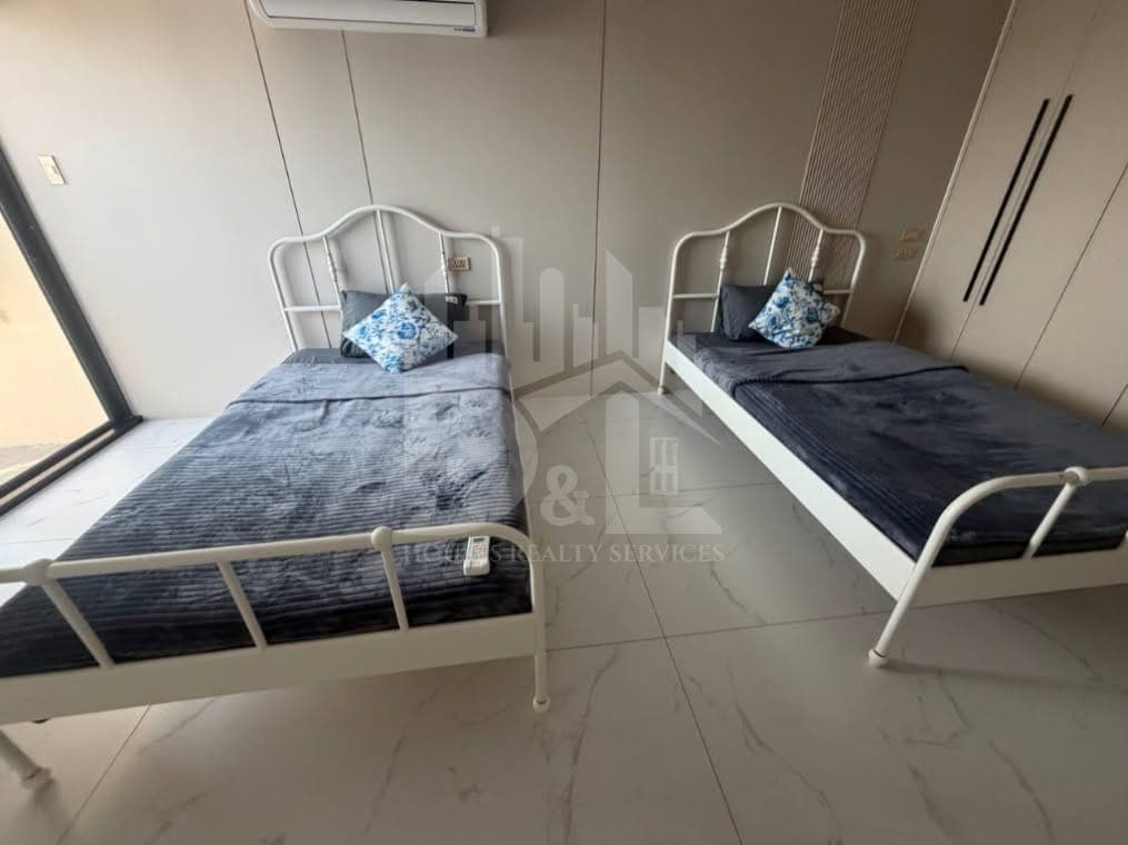 # **FOR RENT: 3 Bedroom Semi-Furnished Condo Unit in Malate, Manila** - photo 3