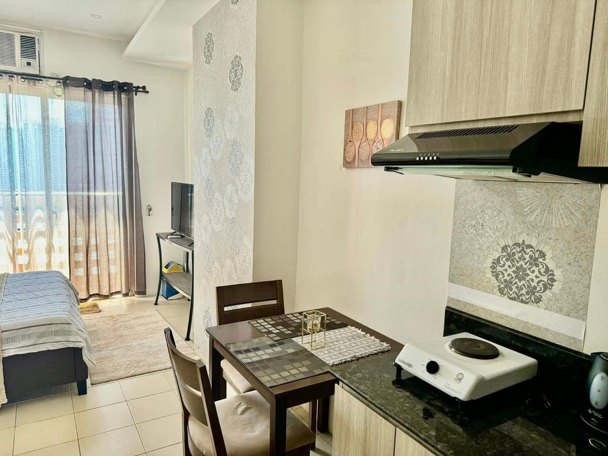 For Rent in The Trillium Residences - photo 9