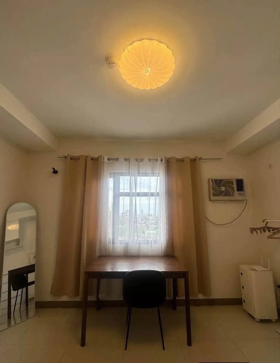 Furnished Studio Unit - photo 1