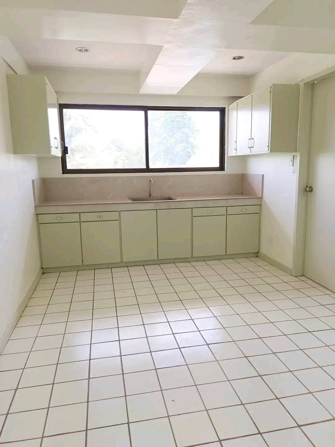 FOR RENT 2BR RESIDENTIAL UNIT IN TALAMBAN CEBU CITY - photo 2