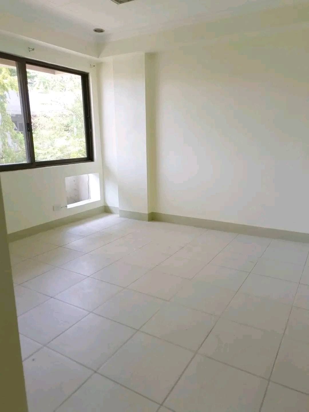 FOR RENT 2BR RESIDENTIAL UNIT IN TALAMBAN CEBU CITY - photo 8