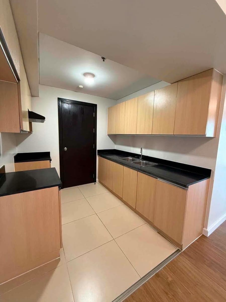 FOR LEASE - photo 4