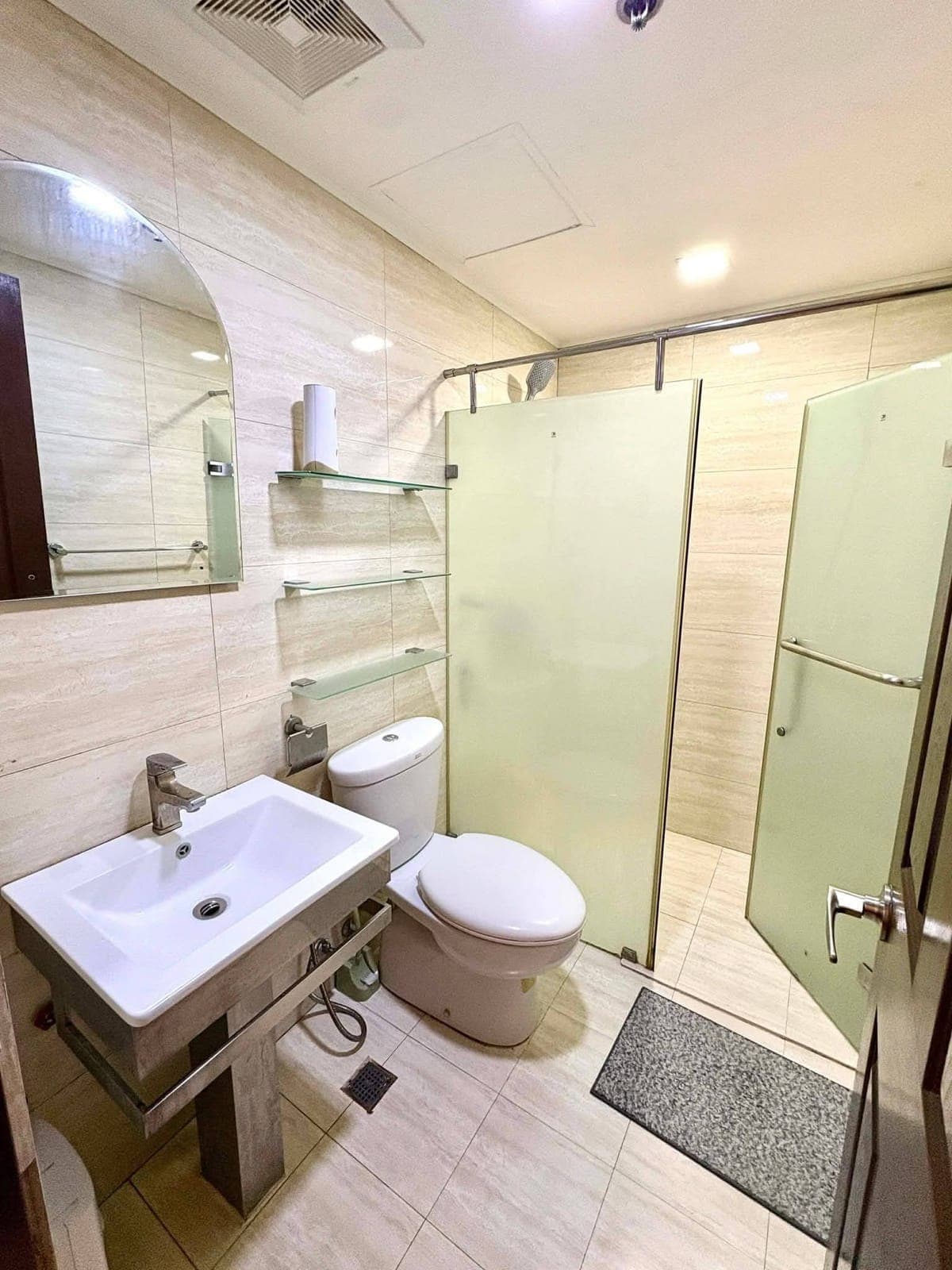 🌿🌿Fully Furnished 1BR at Avalon Condominium Ayala Cebu Business Park🌿🌿🌿 DL - photo 1