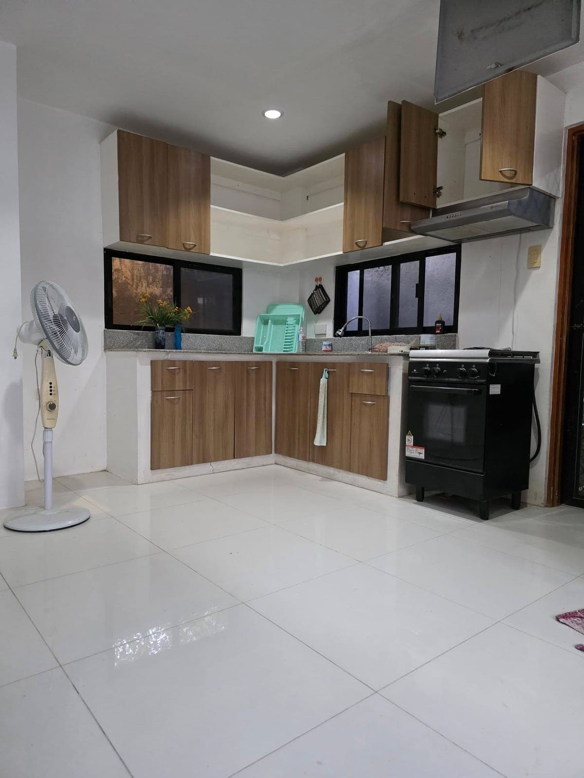 Unfurnished house inside subdivision in Tawason for long term RENT! - photo 4