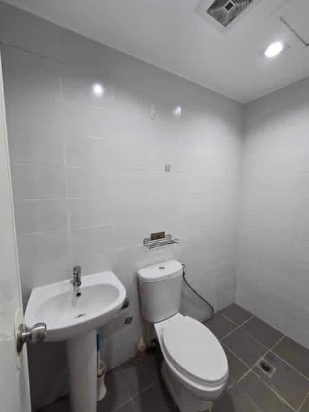 🏡✨ STUDIO UNIT FOR LEASE – PRIME MANDAUE LOCATION! ✨🏡 - photo 3