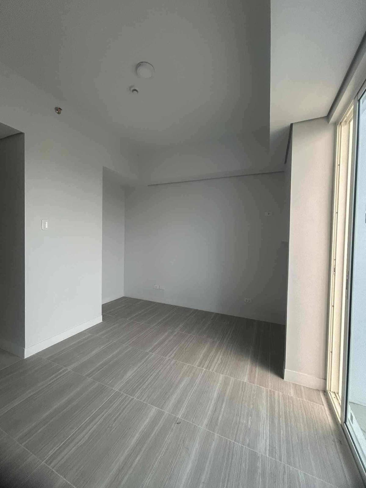 𝗙𝗢𝗥 𝗥𝗘𝗡𝗧 | ₱𝟯𝟬,𝟬𝟬𝟬/𝗺𝗼 | 𝗦𝘁𝘂𝗱𝗶𝗼 + 𝗣𝗮𝗿𝗸𝗶𝗻𝗴 - photo 10