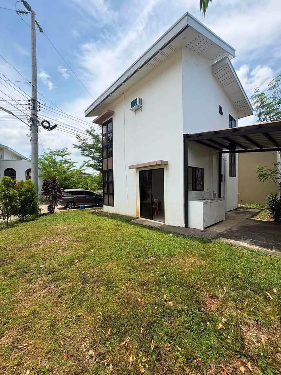 House For Rent, Furnished in Xavier Estates Ignatius Enclave 1 💰 ₱30,000 Monthly - photo 2