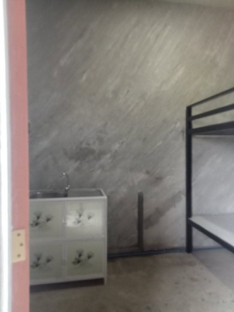 Kani nalang nabilin Isa ka room. overlooking type. mahangin. zone12f upper Carmen. 4k monthly. 1 mo.... - photo 3