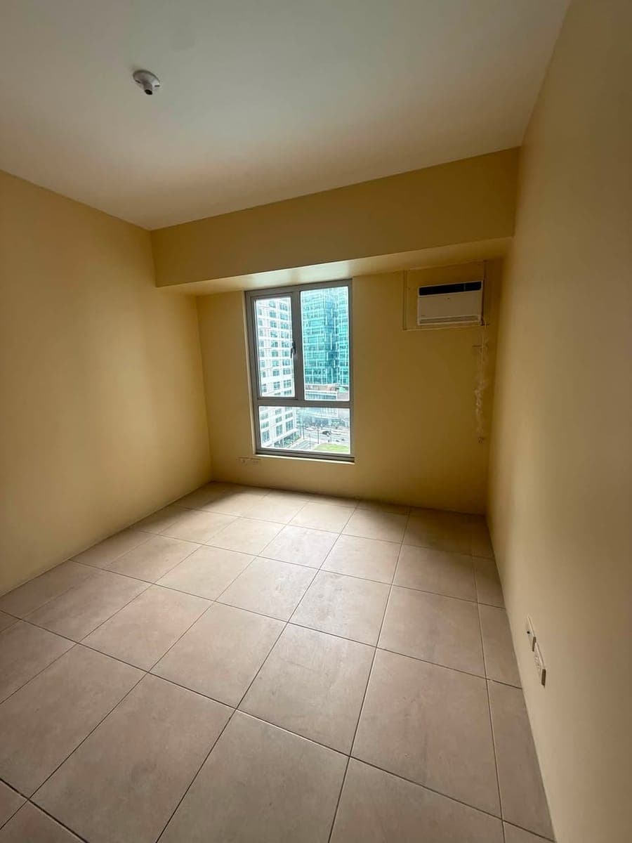 OPEN FOR VIEWING – Monday, July 20, 2026 | 4:00 PM - photo 3