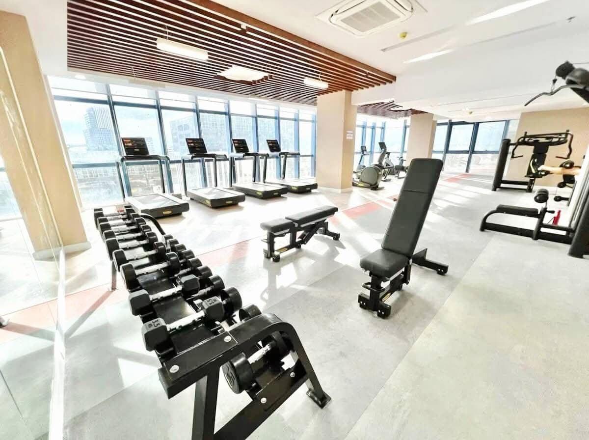 𝗙𝗢𝗥 𝗥𝗘𝗡𝗧 | Fully Furnished Studio in Cebu IT Park – Only ₱28K/month! 🏙️✨ - photo 2