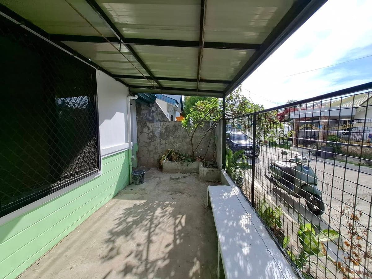 2 Bedrooms House for rent near Uptown Cagayan de Oro — Bungalow House, Big Dirty kitchen, Gated, and Pet-friendly. - photo 1