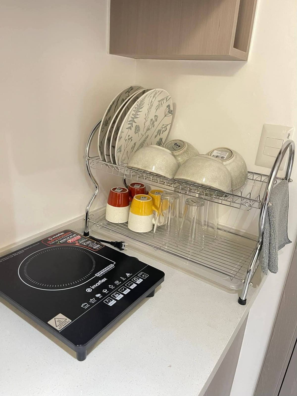 Prepping the unit for our next tenant! - photo 1