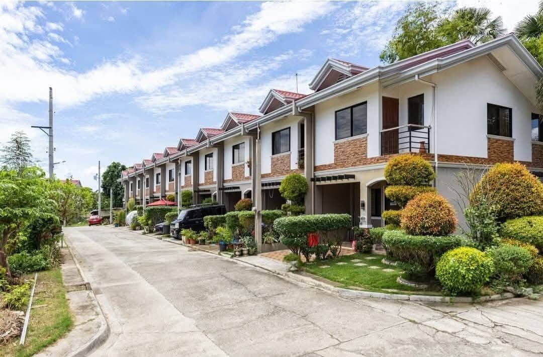 LILOAN Townhouse for RENT - photo 1