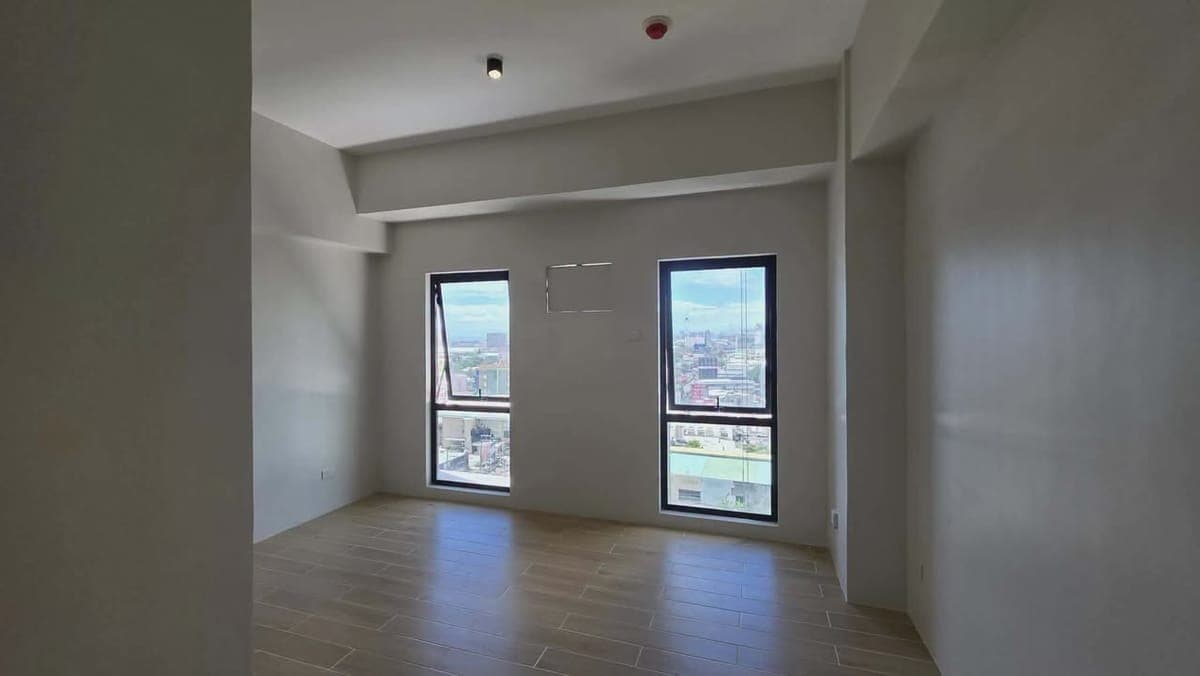 Small Office Home Office condo unit for monthly to long-term rental‼️ - photo 2