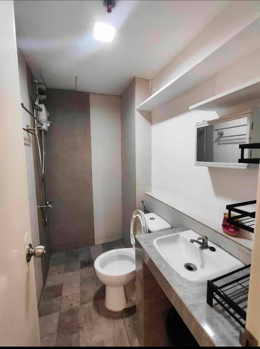 CONDO FOR RENT - photo 4