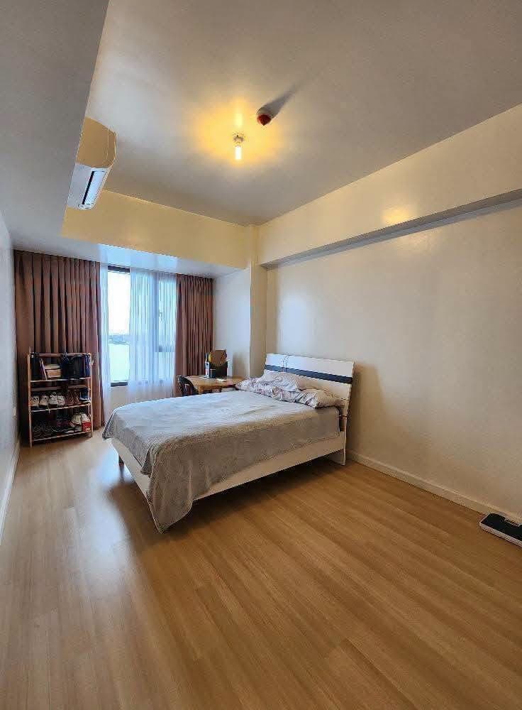 For Rent 3 Bedroom Condo - photo 1