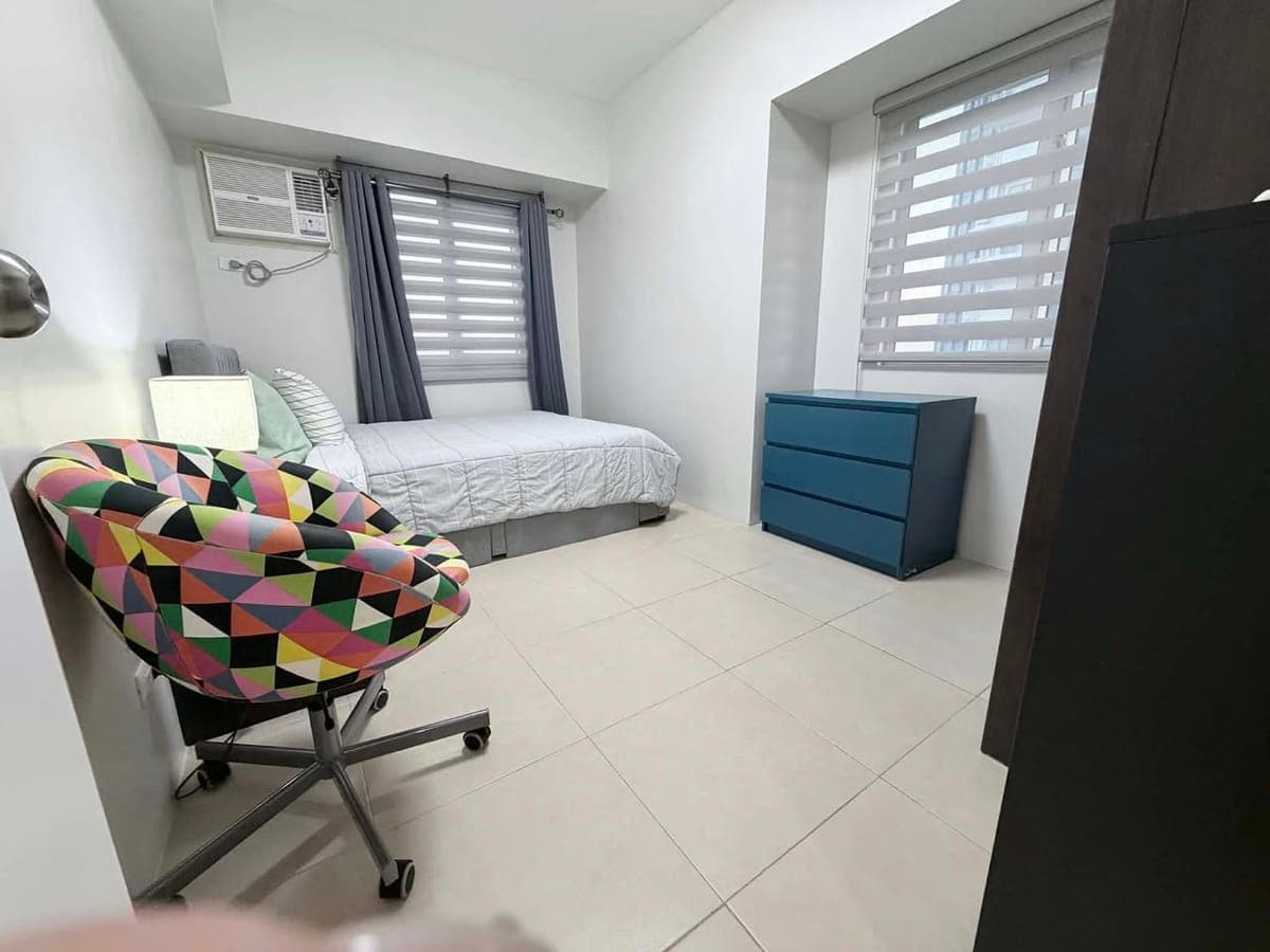 FOR RENT AVIDA RIALA 1-bedroom unit - photo 1