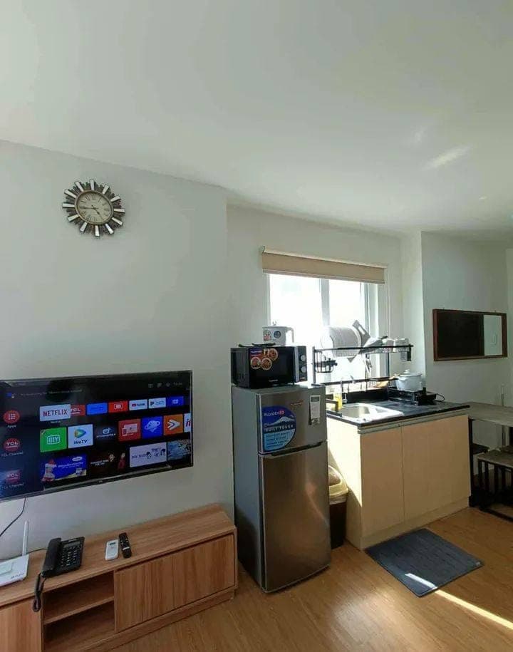 We have 2 available corner unit for rent near fuente 3 months minimum of stay pm available  longterm... - photo 2