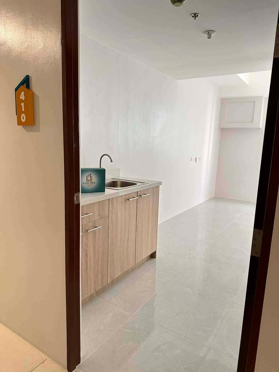 BRAND NEW Studio Unit at Casa Mira Mandaue – Pool View! - photo 2