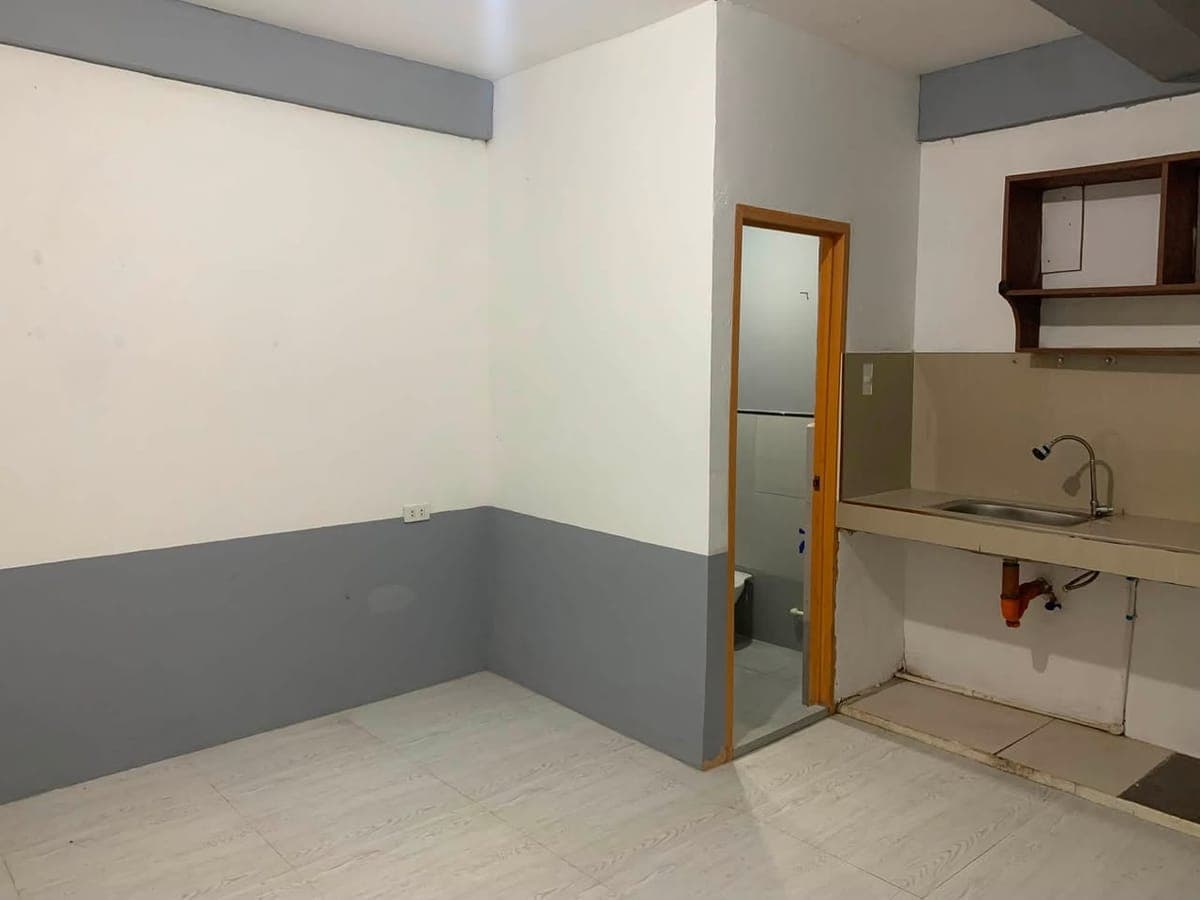 ROOMS FOR RENT (With Motorbike Parking!) - photo 2