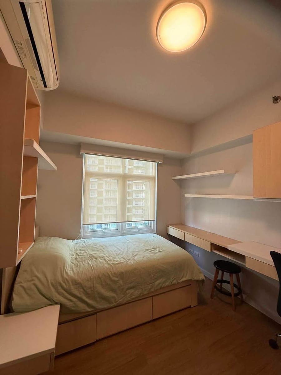 For Lease: 2 BR in The Meranti Tower Two Serendra BGC, Taguig City - photo 5