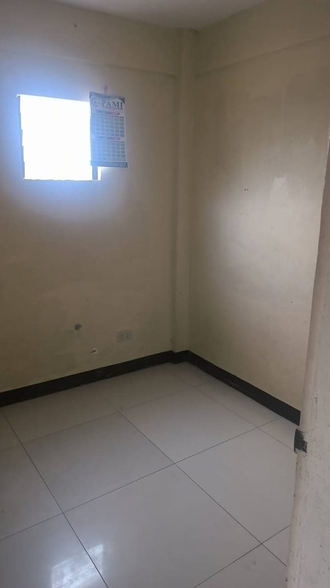 ROOM FOR RENT - VIEWING 8AM TO 7PM - photo 1