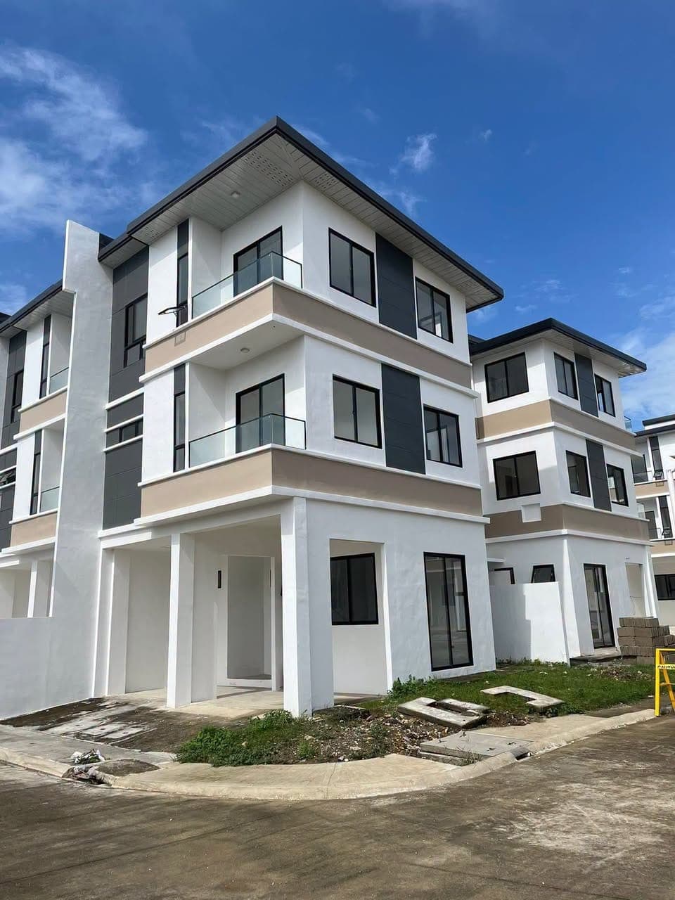 FOR RENT - 3storey brandnew house in TALAMBAN - photo 2