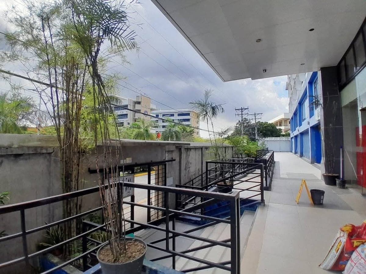 👋Studio unit for rent!👋Right inside Ateneo de Cebu campus.Available by Jun 2026. - photo 2