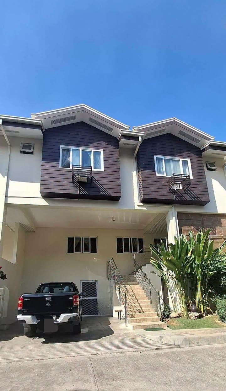 6bedrooms  House for Rent – Cozy, Clean & Prime Location - photo 1