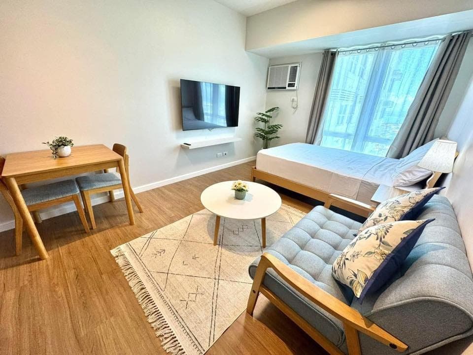 For Rent: Studio at Solinea Tower 4 infront Ayala Center Cebu - photo 2