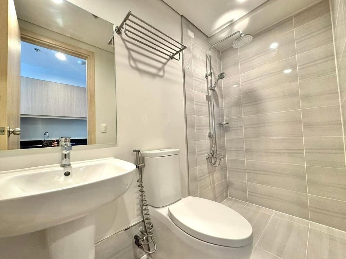 For Rent: Studio at Solinea Tower 4 infront Ayala Center Cebu - photo 4