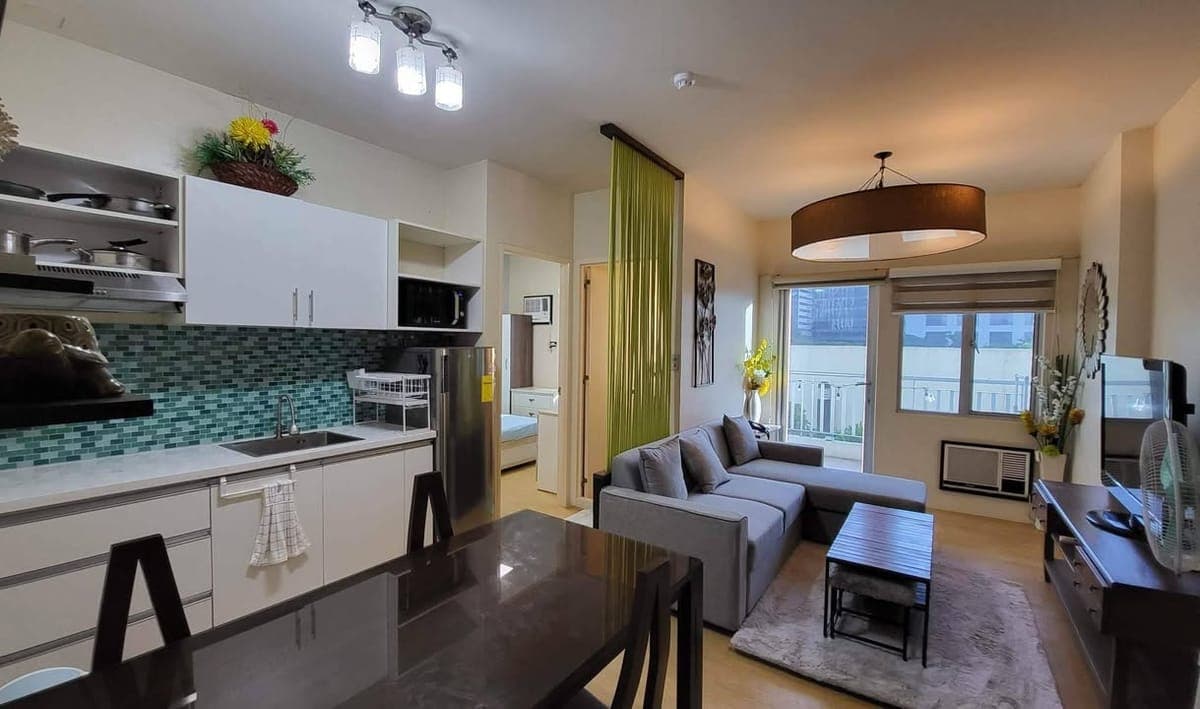 𝙁𝙊𝙍 𝙇𝙀𝘼𝙎𝙀: 𝙁𝙪𝙧𝙣𝙞𝙨𝙝𝙚𝙙 1-𝘽𝙚𝙙𝙧𝙤𝙤𝙢 with balcony 𝙞𝙣 𝘾𝙚𝙗𝙪 𝙄𝙏 𝙋𝙖𝙧𝙠 - photo 1